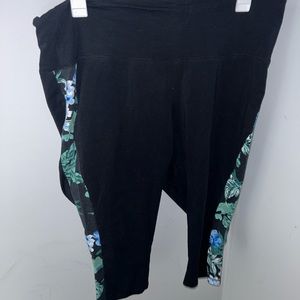 Plus size active wear leggings